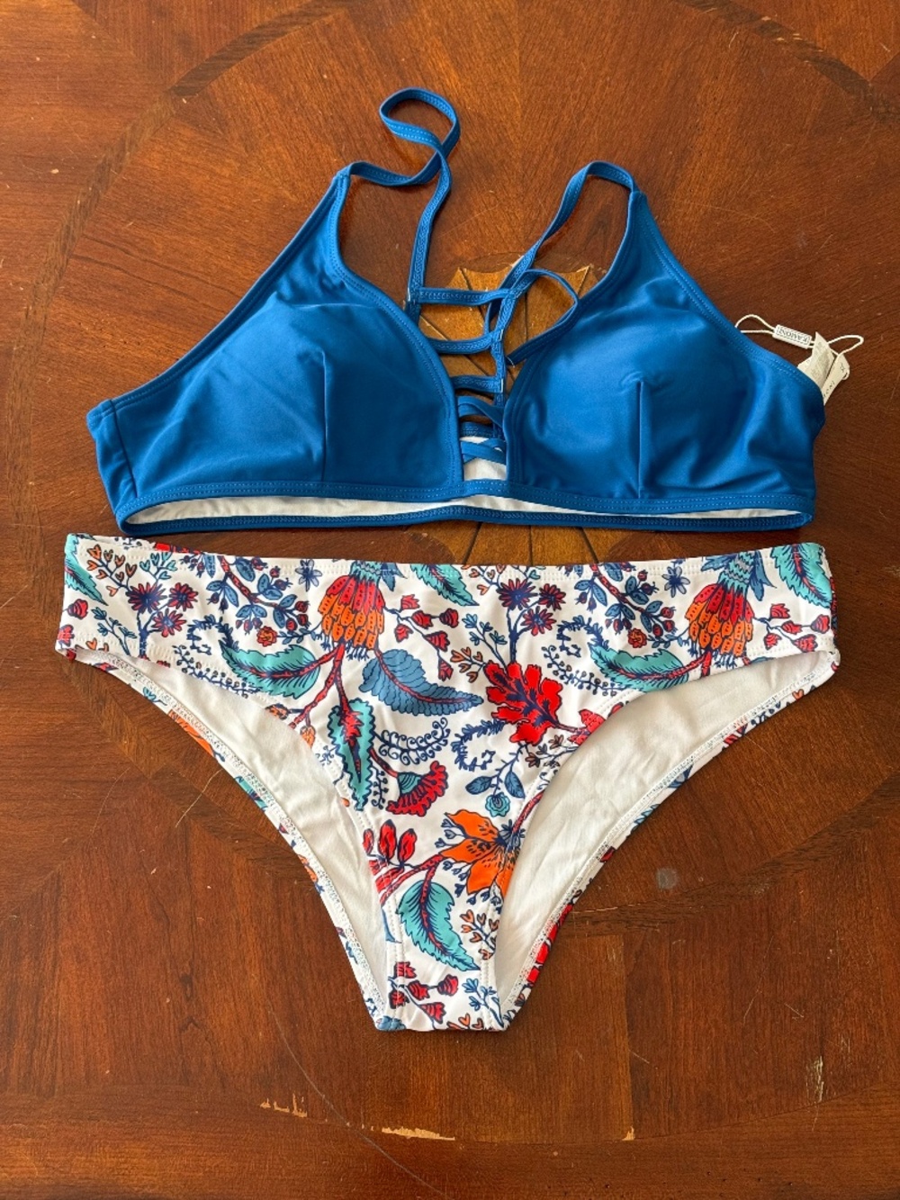 NWOT Kamoni Bikini Set, Sporty, Floral, XL